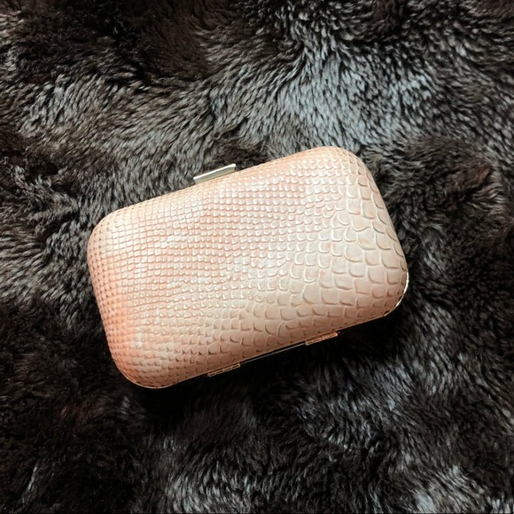 Pink/Gold Clutch - Picture 4 of 8